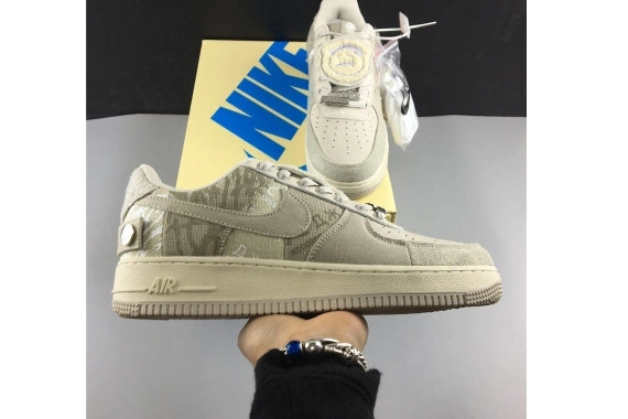 CN2405-902 Scott  FORCE 1 NIKE AIR  White Travis x Grey 0204